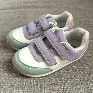 Toddler Girls Cat & Jack sneakers. Worn once. Size 10.